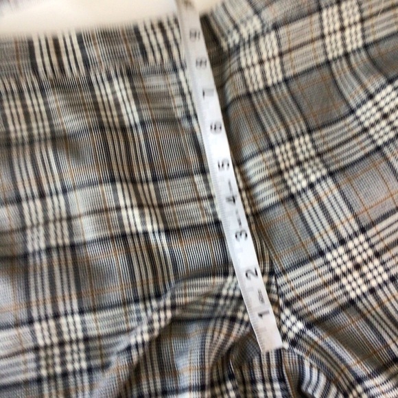 Zara Plaid Women On Taper Pants - Picture 2 of 14